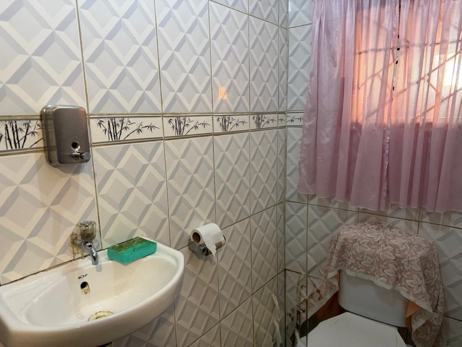 2 Bedroom Property for Sale in Leiden Western Cape